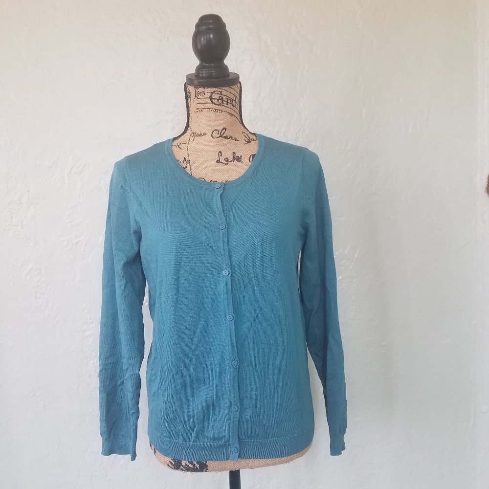 Cardigan - Picture 2 of 7